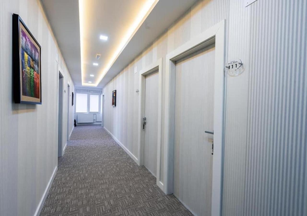 Hotel & Resort Bon Bon Suto Orizari Εξωτερικό φωτογραφία